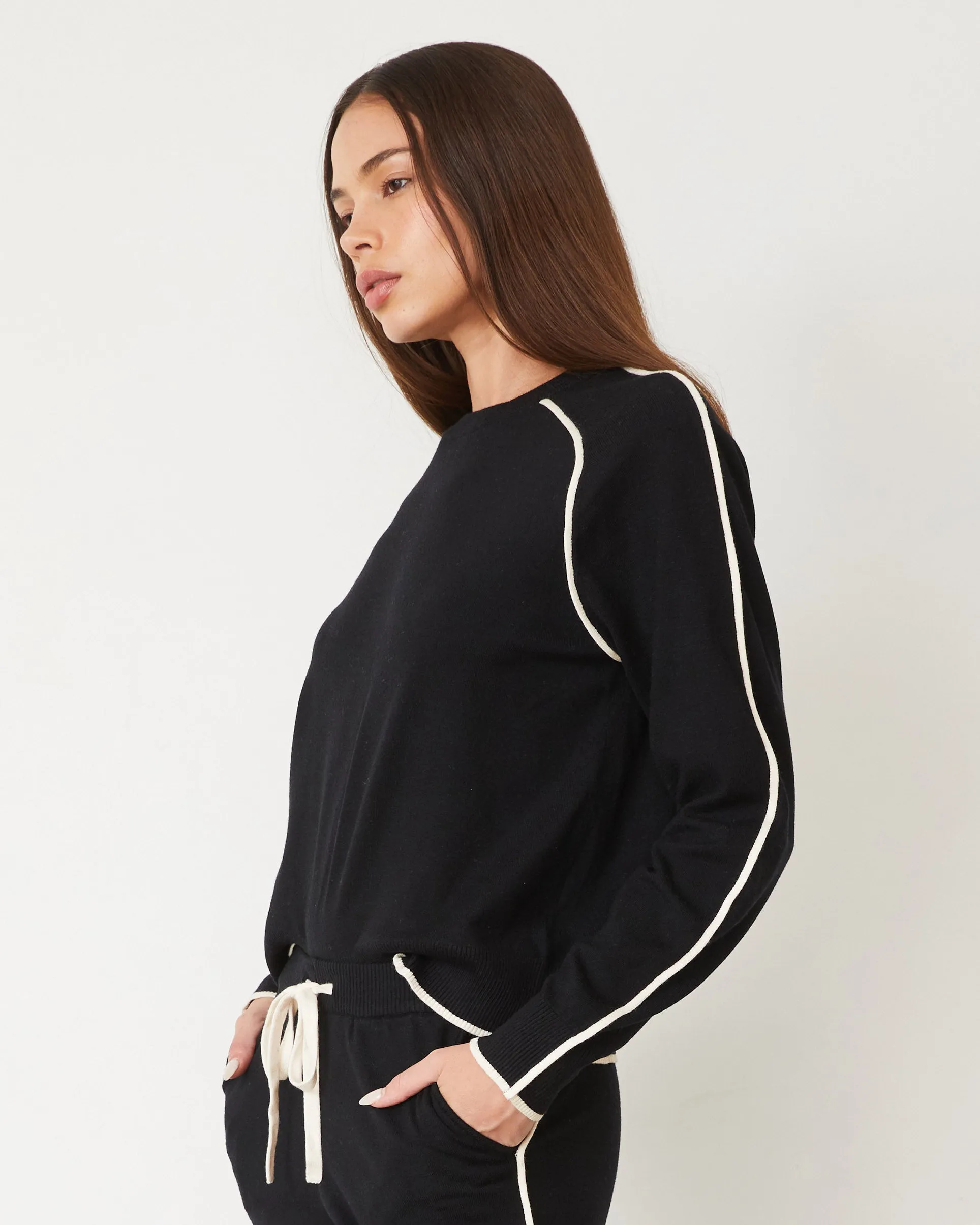Lightknit Sweater With Contrast Piping