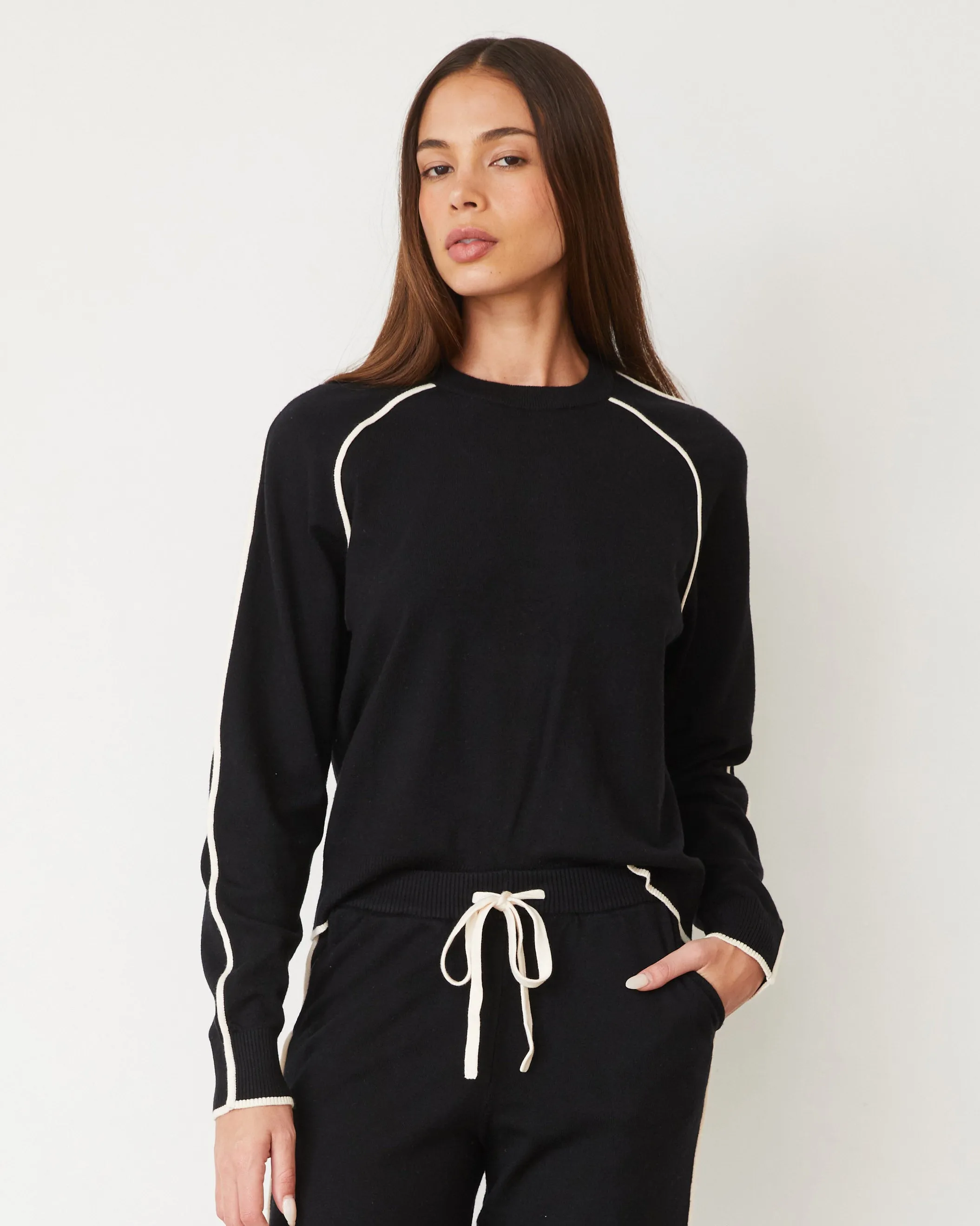 Lightknit Sweater With Contrast Piping